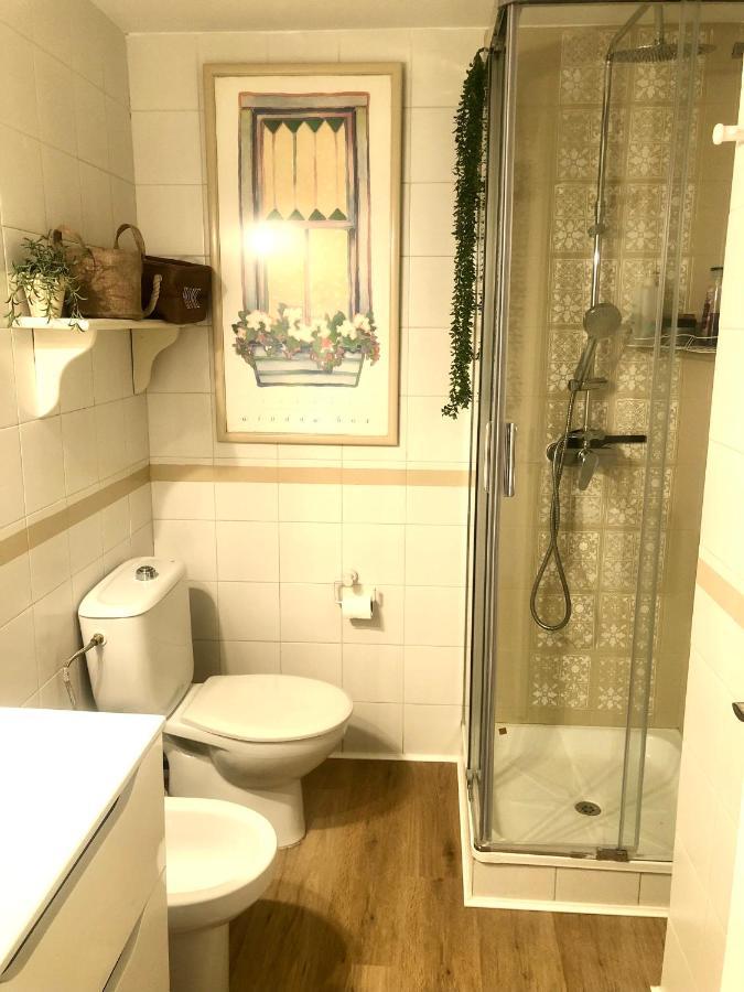 Habitacion Con Smart Tv En Piso Compartido Con Bano Privado O Compartido Malaga Sol エクステリア 写真